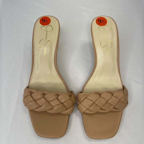 Jessica Simpson Heels (SB6) - Picture 1 of 6